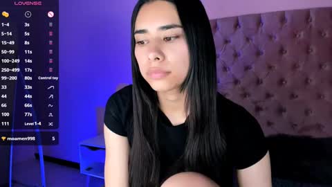 Snapshot of amyolimpo chatting on 12, 3, 2025 Amy ... Nice to meet u   thumb up me please its important online show from 12, 3, 2025