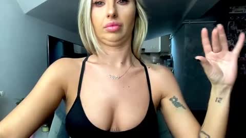 amyroberta92 online show from 21, 11, 2025