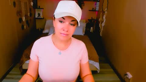 Snapshot of ana_mills chatting on 22, 10, 2025 Ana online show from 22, 10, 2025