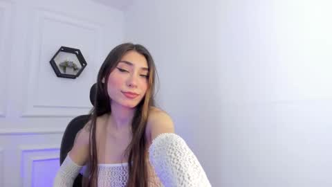 Snapshot of ana_muller19 chatting on 1, 12, 2025 Ana online show from 1, 12, 2025