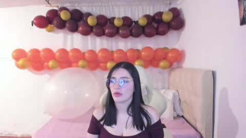 Im anna but you can call me as you want online show from 9, 2, 2025