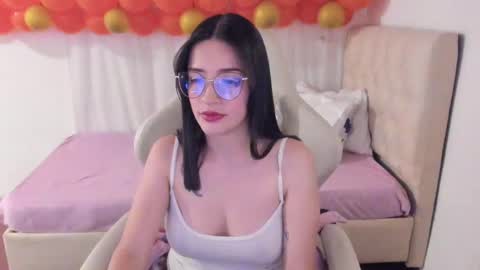 Im anna but you can call me as you want online show from 18, 2, 2025