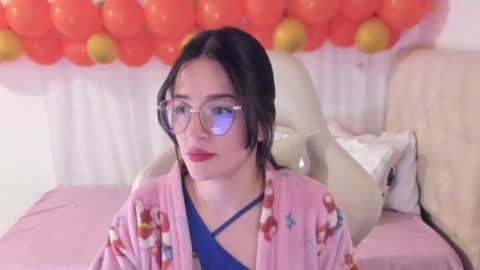 Im anna but you can call me as you want online show from 18, 2, 2025