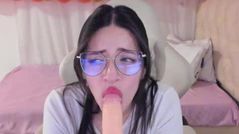 Im anna but you can call me as you want online show from 21, 2, 2025