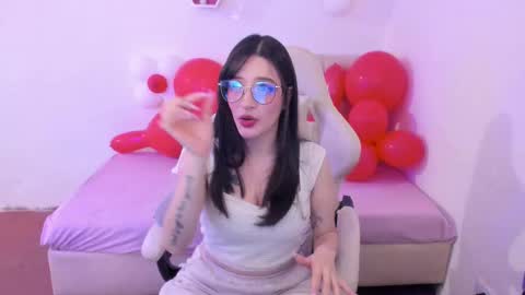 Snapshot of ana_ruuh chatting on 27, 3, 2026 Im anna but you can call me as you want online show from 27, 3, 2026