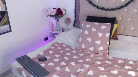 Snapshot of anaa_moon chatting on 24, 12, 2024 Ana Moon  online show from 24, 12, 2024