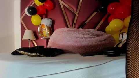 Ana Herrera online show from 25, 9, 2025