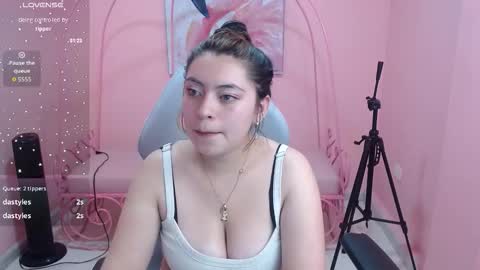 Snapshot of anabeell_ chatting on 22, 12, 2025 Anabeell online show from 22, 12, 2025