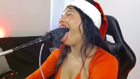 anabel alice gandara  online show from 6, 12, 2024