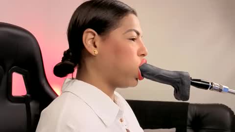 anabel alice gandara  online show from 28, 9, 2025