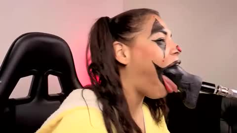 anabel alice gandara  online show from 2, 10, 2025