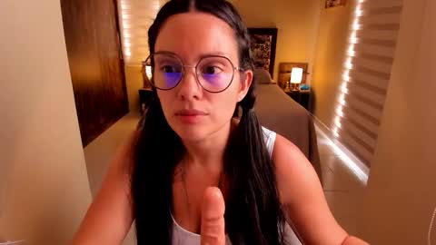 Anabel online show from 4, 11, 2025