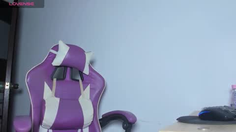 Snapshot of anabellabonariva chatting on 18, 10, 2025 Anabella online show from 18, 10, 2025