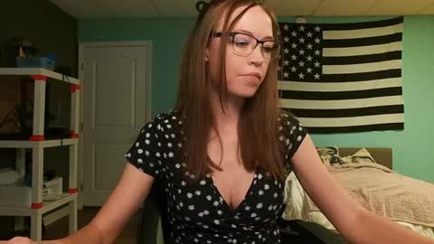 Snapshot of anabelleleigh chatting on 3, 10, 2025 Anabelleleigh online show from 3, 10, 2025