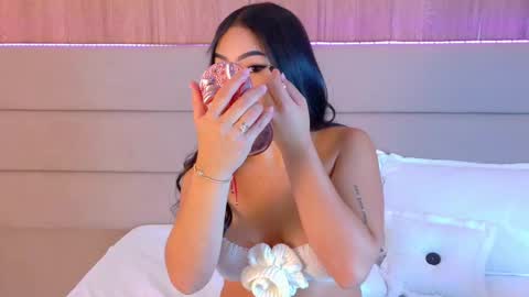 anabelleray online show from 8, 11, 2025