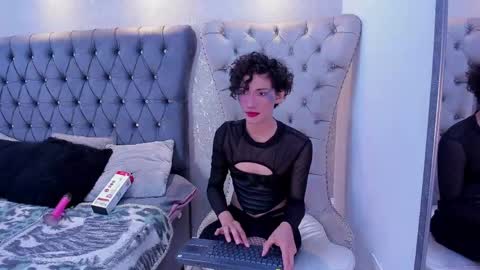 Snapshot of anaciet_evans chatting on 19, 4, 2026 Anaciet Evans online show from 19, 4, 2026