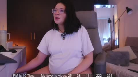 Snapshot of anah_ chatting on 12, 4, 2026 IG Soyanah online show from 12, 4, 2026