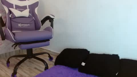 ANAH   online show from 11, 9, 2025