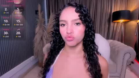 Anahi Curlie online show from 11, 5, 2026