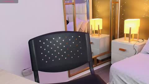 Snapshot of anahi_maite chatting on 8, 9, 2025 Anahi online show from 8, 9, 2025