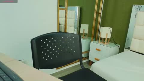 Snapshot of anahi_maite chatting on 21, 9, 2025 Anahi online show from 21, 9, 2025