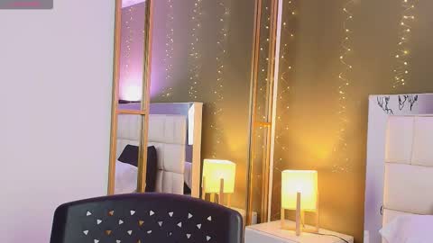 Snapshot of anahi_maite chatting on 5, 10, 2025 Anahi online show from 5, 10, 2025