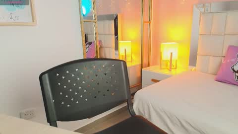 Snapshot of anahi_maite chatting on 5, 1, 2026 Anahi online show from 5, 1, 2026