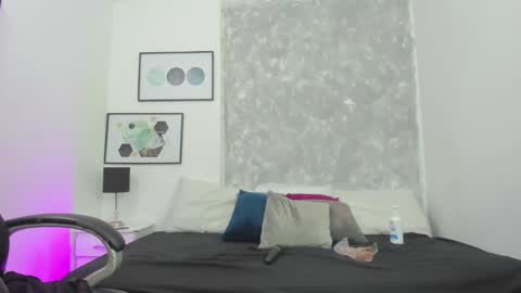 Snapshot of anahii_ruizz chatting on 8, 3, 2025 Anahii online show from 8, 3, 2025