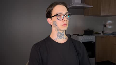 Snapshot of anahori_simon chatting on 28, 12, 2024 simon online show from 28, 12, 2024