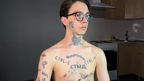 Snapshot of anahori_simon chatting on 31, 12, 2024 simon online show from 31, 12, 2024