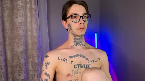 Snapshot of anahori_simon chatting on 8, 1, 2025 simon online show from 8, 1, 2025