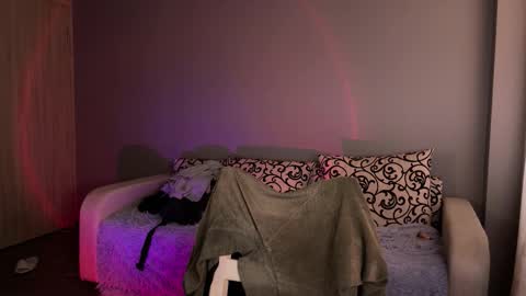 Snapshot of anahori_simon chatting on 27, 9, 2025 simon online show from 27, 9, 2025