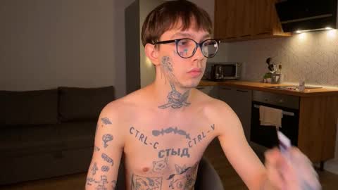 Snapshot of anahori_simon chatting on 16, 10, 2025 simon online show from 16, 10, 2025