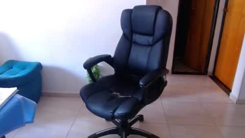 Snapshot of anaids_dam chatting on 1, 12, 2024 anaids online show from 1, 12, 2024