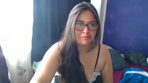 Snapshot of anaids_dam chatting on 13, 10, 2025 anaids online show from 13, 10, 2025