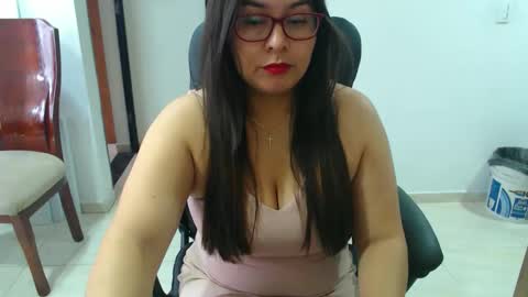 Snapshot of anaids_dam chatting on 22, 10, 2025 anaids online show from 22, 10, 2025