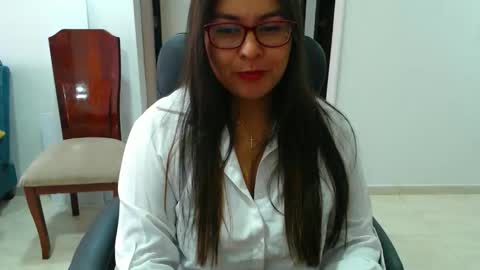 Snapshot of anaids_dam chatting on 25, 10, 2025 anaids online show from 25, 10, 2025