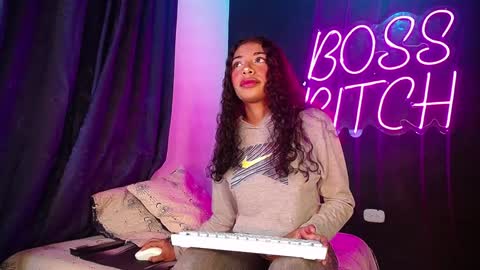 Snapshot of anais__cooper_ chatting on 3, 12, 2024 anais cooper online show from 3, 12, 2024
