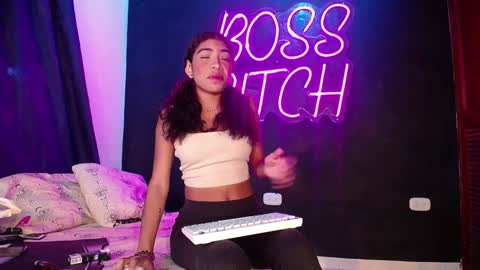 Snapshot of anais__cooper_ chatting on 5, 12, 2024 anais cooper online show from 5, 12, 2024