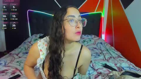 Snapshot of anais_and_matt chatting on 28, 9, 2025 ANAIS MATT online show from 28, 9, 2025