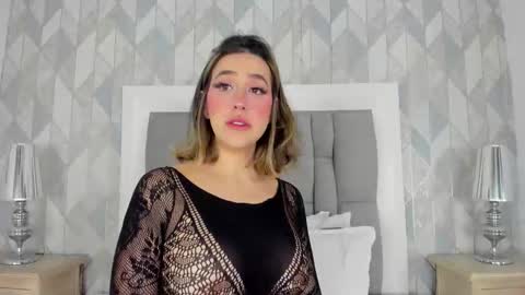   online show from 1, 11, 2025