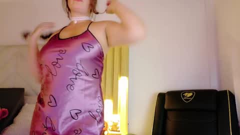 Anaise  online show from 15, 5, 2026