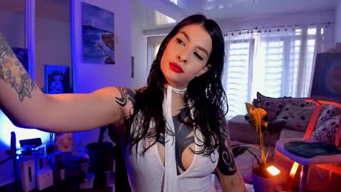 Snapshot of anakedartist chatting on 8, 2, 2025 Mariana  online show from 8, 2, 2025