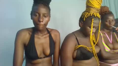 Snapshot of analeia_ chatting on 27, 1, 2025 Analeia online show from 27, 1, 2025