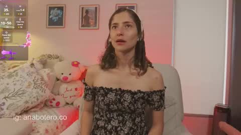 Snapshot of anam8 chatting on 5, 11, 2025 Ana Mara Botero online show from 5, 11, 2025