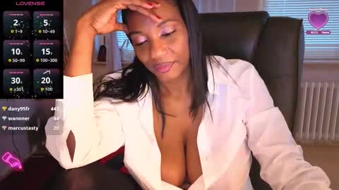 Snapshot of anamaar chatting on 7, 10, 2025 Ana online show from 7, 10, 2025