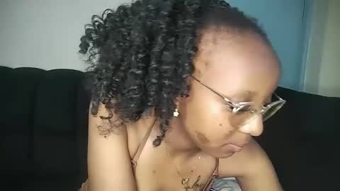 Ananablossom online show from 25, 10, 2025