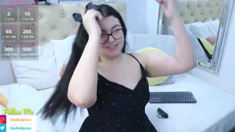 Snapshot of anaredgrave chatting on 2, 10, 2025 Anastasia Redgrave online show from 2, 10, 2025