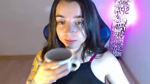 Snapshot of anarosse__ chatting on 15, 10, 2025 ana 3 online show from 15, 10, 2025