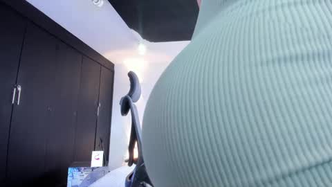 Snapshot of anaruiz1_ chatting on 13, 1, 2025 ana online show from 13, 1, 2025